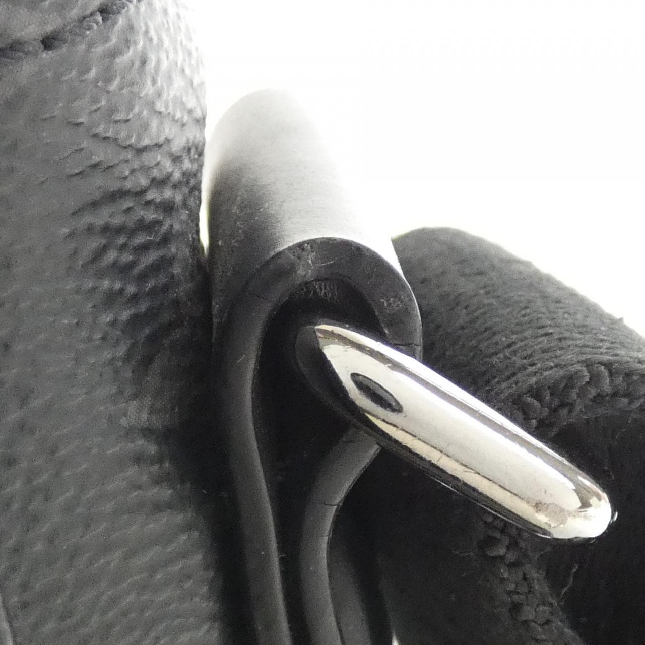 ルイヴィトン モノグラム エクリプス ディストリクト PM M44000 ショルダーバッグ