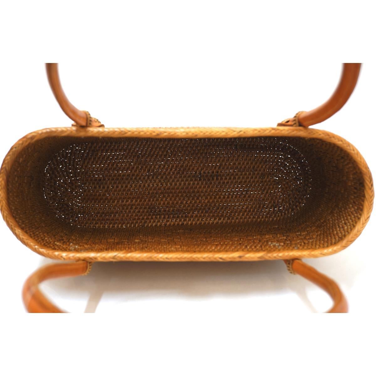 【新品】カゴバッグ　巾着付き