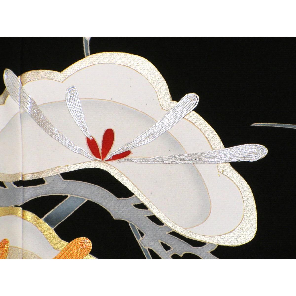 留袖　友禅金彩加工　刺繍入り　三つ柏