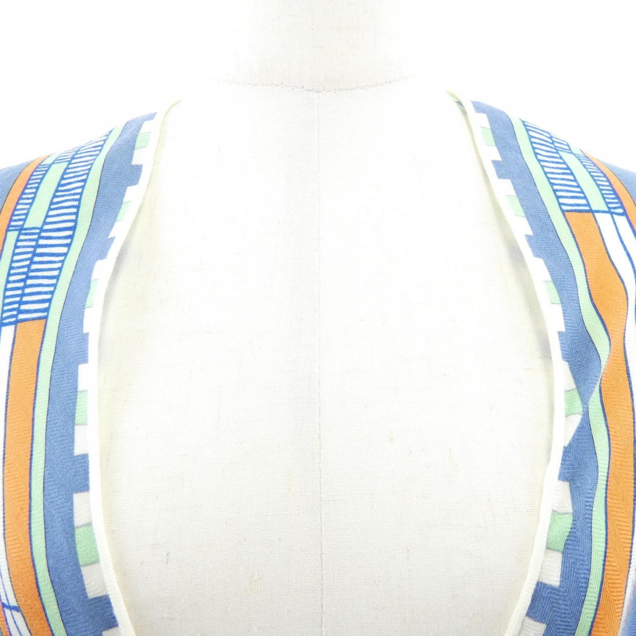 エルメス HERMES トライアングルジェアン STOLE
