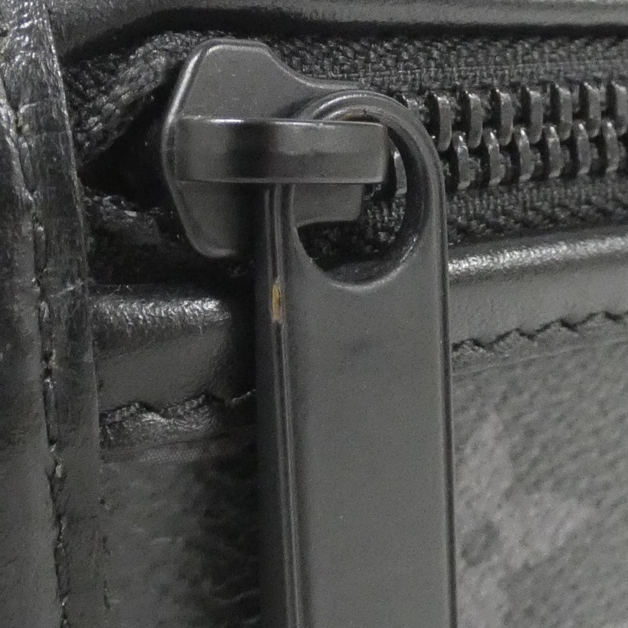 ルイヴィトン モノグラム エクリプス ボスフォール ウェアラブル ウォレット M12599 ショルダーバッグ