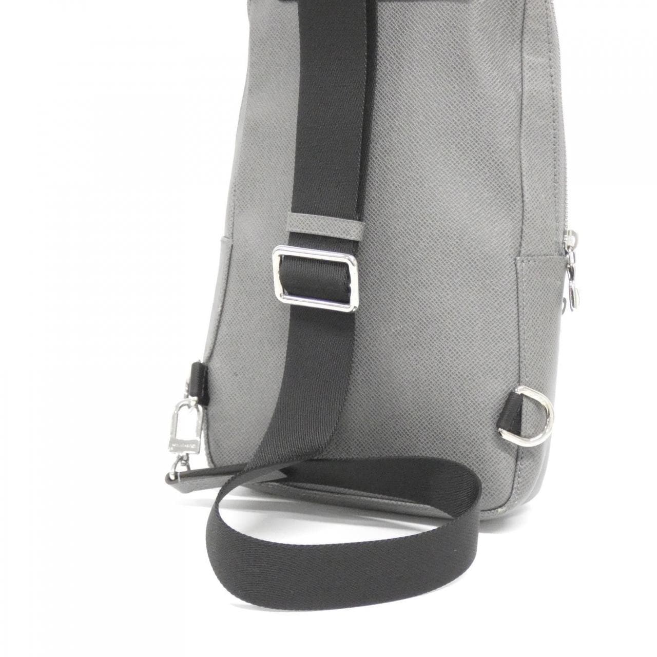 ルイヴィトン タイガ アヴェニュー スリングバッグ M30801 バッグ