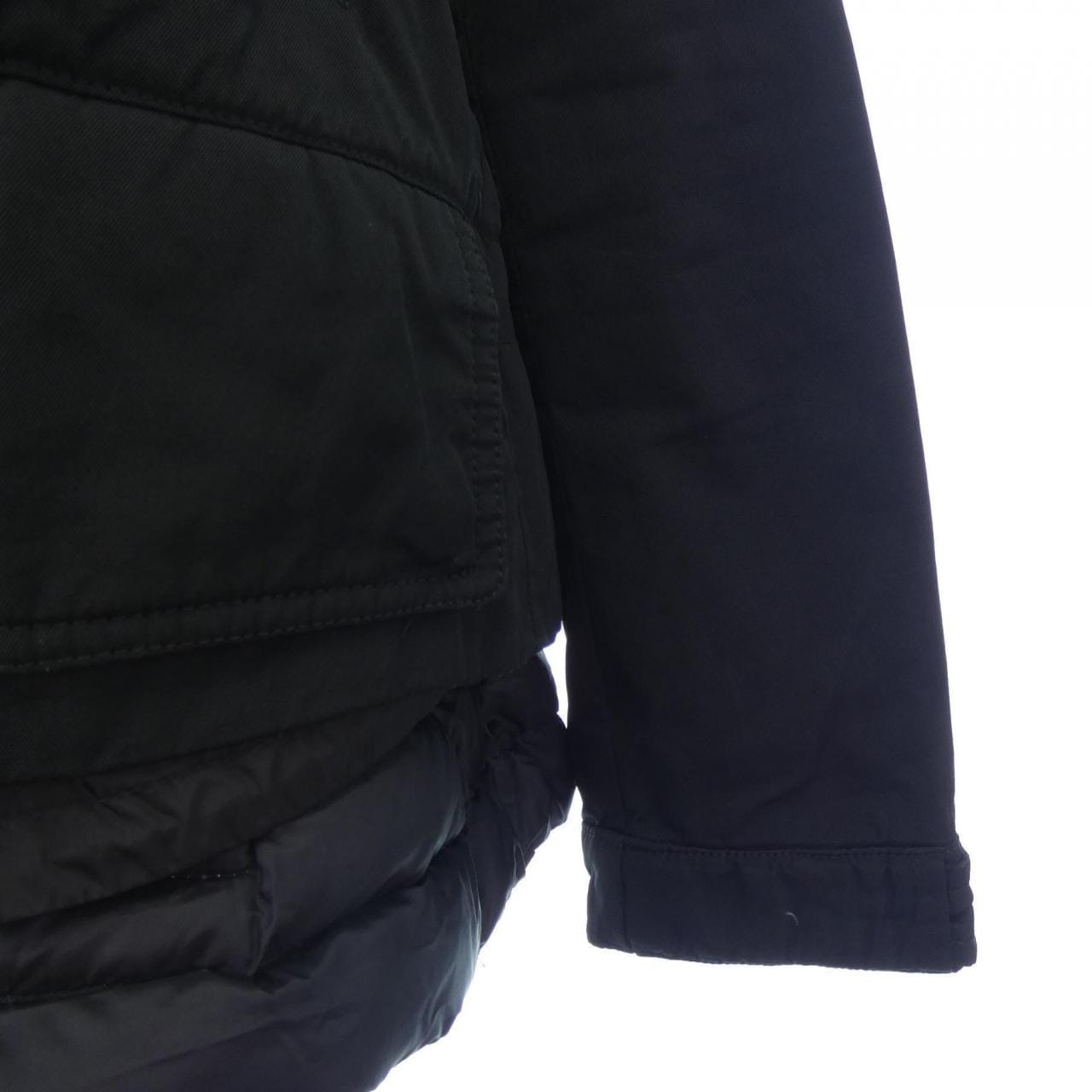 モンクレール MONCLER ダウンジャケット