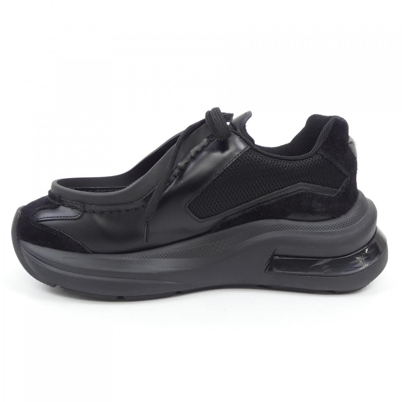プラダ PRADA スニーカー