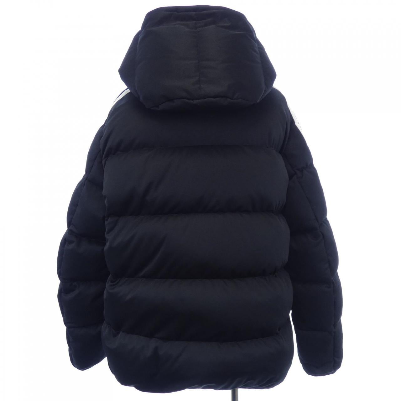 モンクレール MONCLER ダウンジャケット