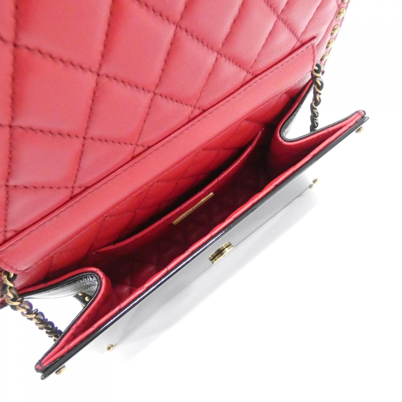 シャネル ショルダーバッグ