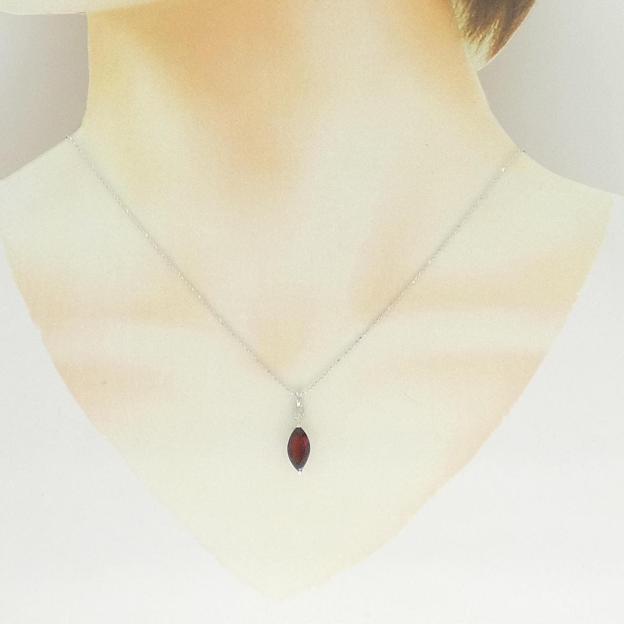 417WG/K10WG ガーネット ネックレス