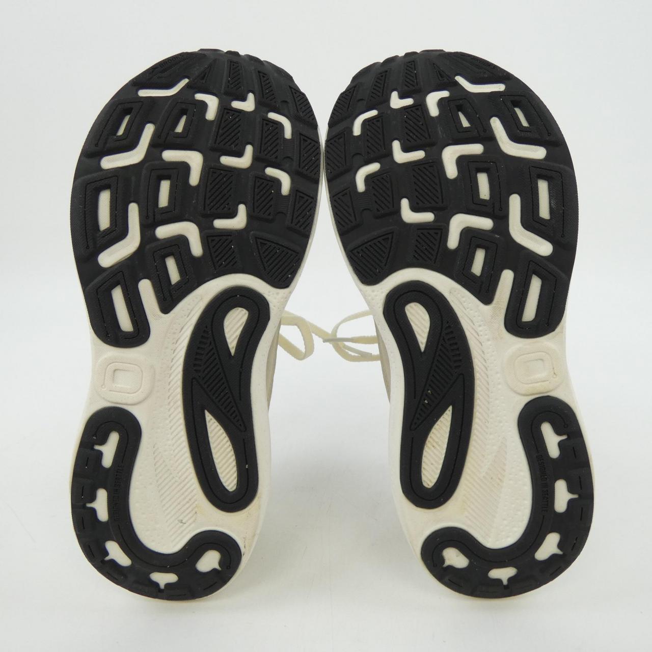 BROOKS 1104371D154 スニーカー