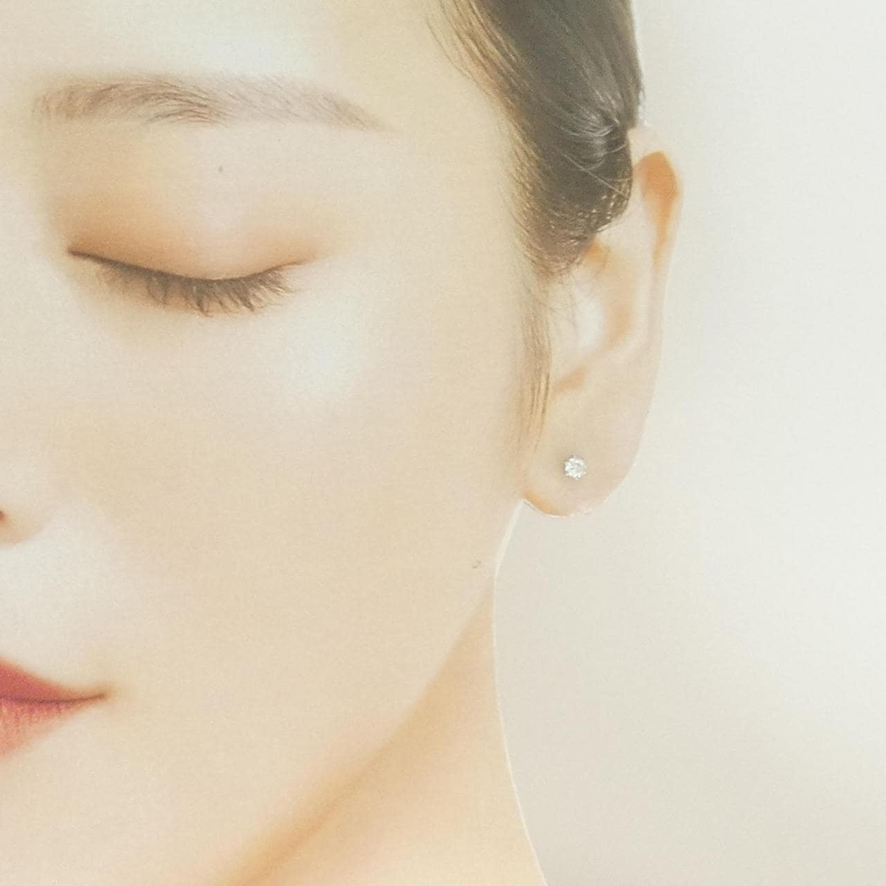 PT900 ソリティア ダイヤモンド ピアス