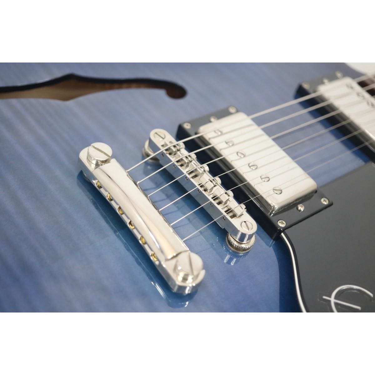 ＥＰＩＰＨＯＮＥ　　ＤＯＴ　ＤＥＬＵＸＥ
