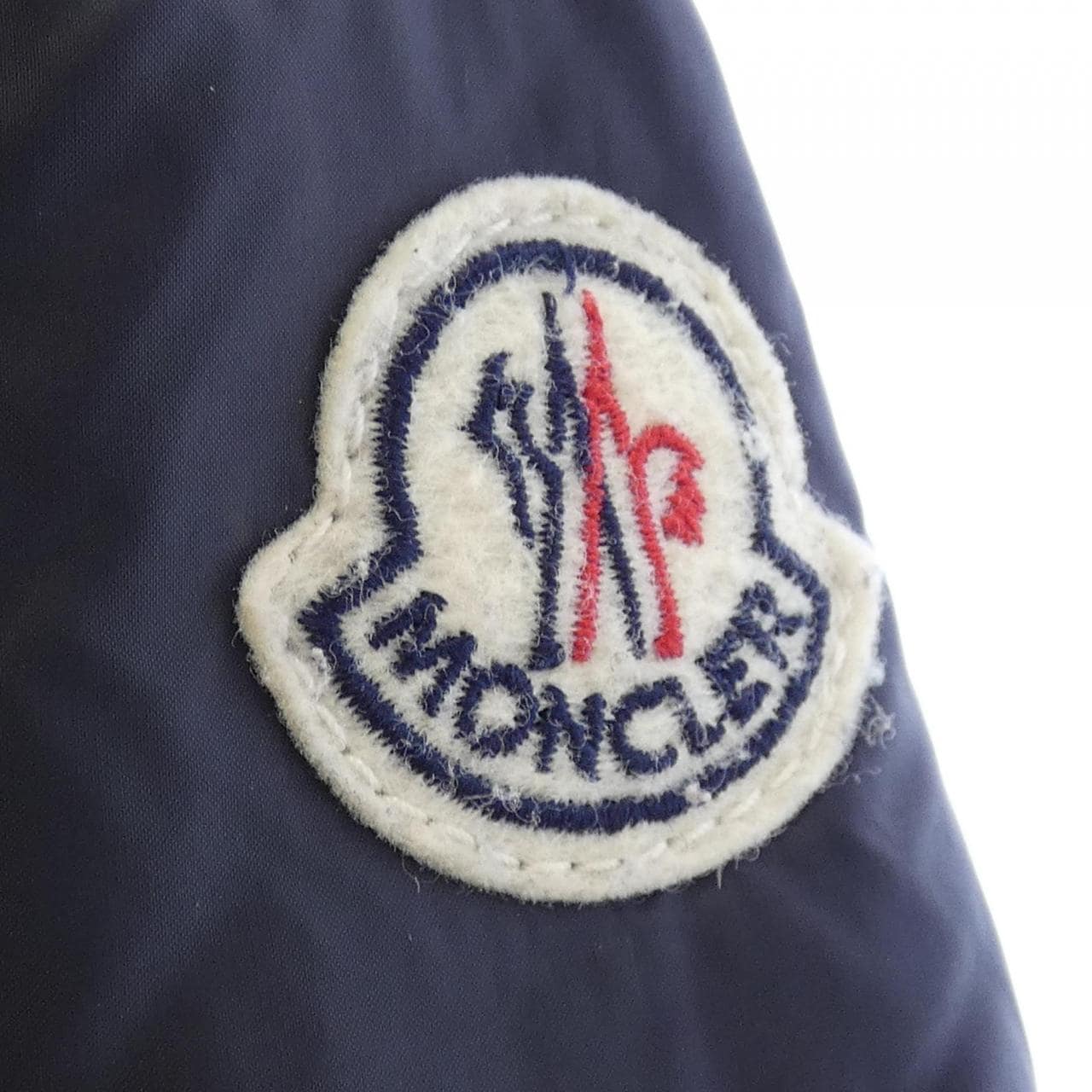 モンクレール MONCLER ダウンジャケット