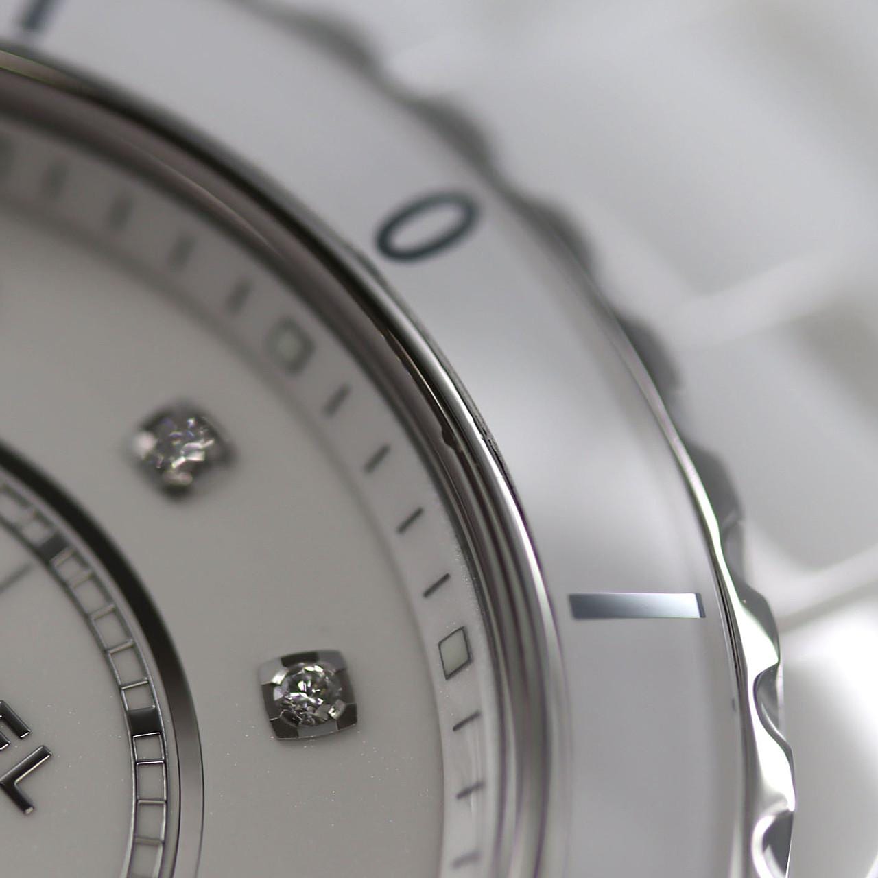 シャネル J12キャリバー12.1 38mmセラミック･12P H5705 セラミック 自動巻