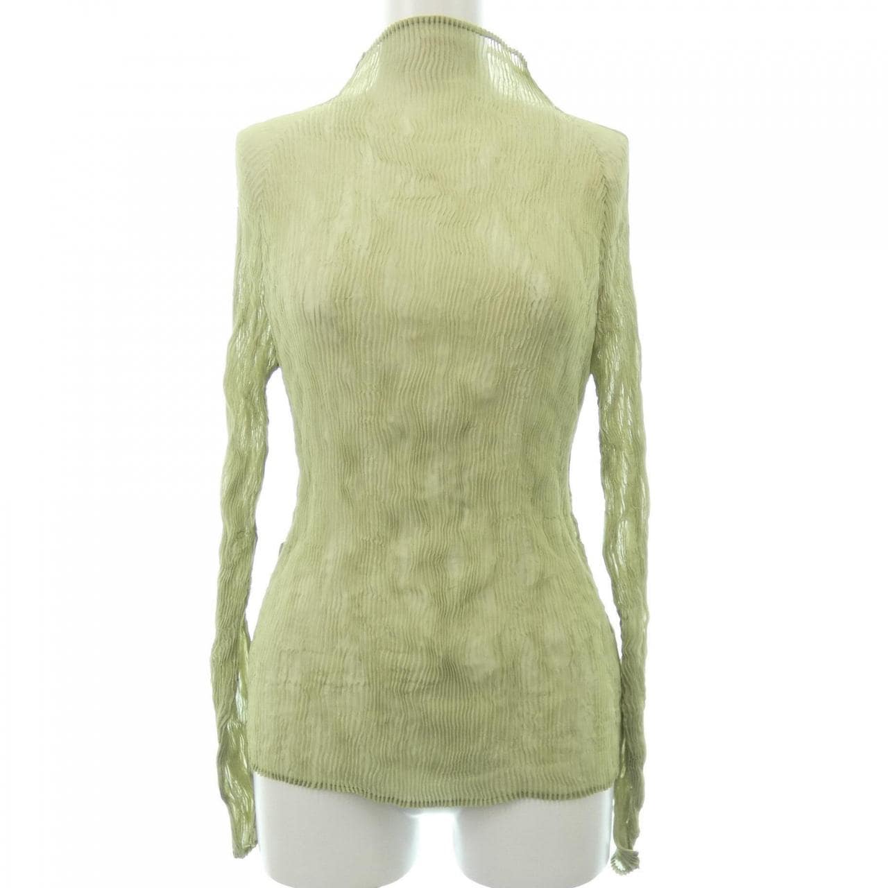 ISSEY MIYAKE Tops