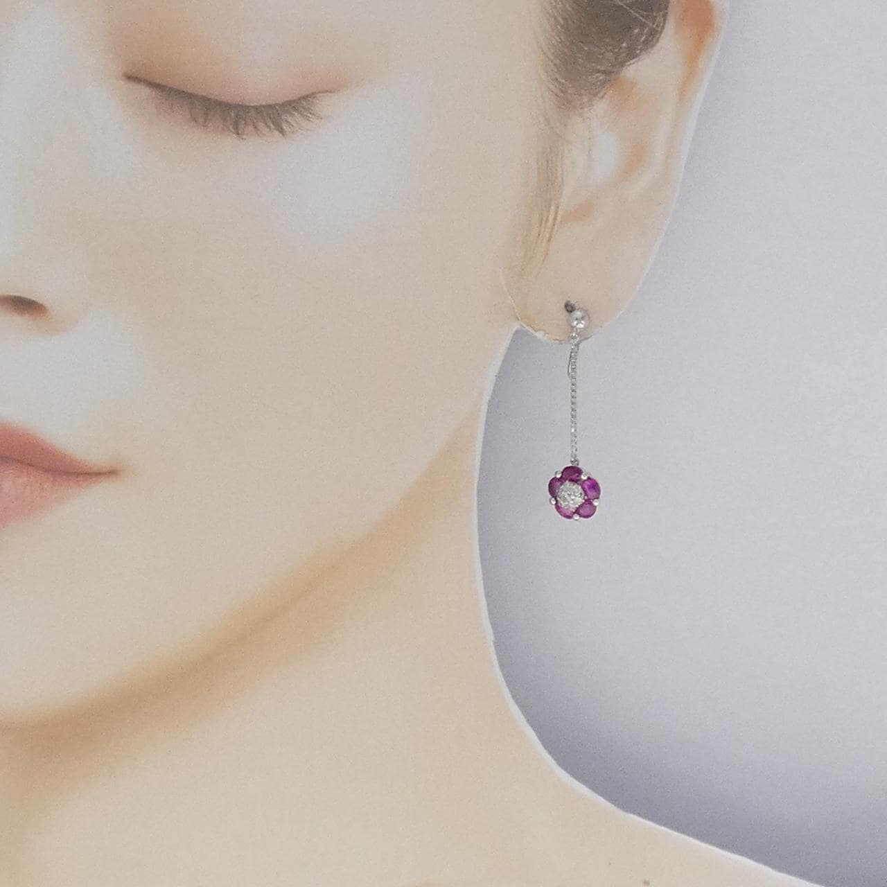 K14WG フラワー ルビー イヤリング 2.30CT