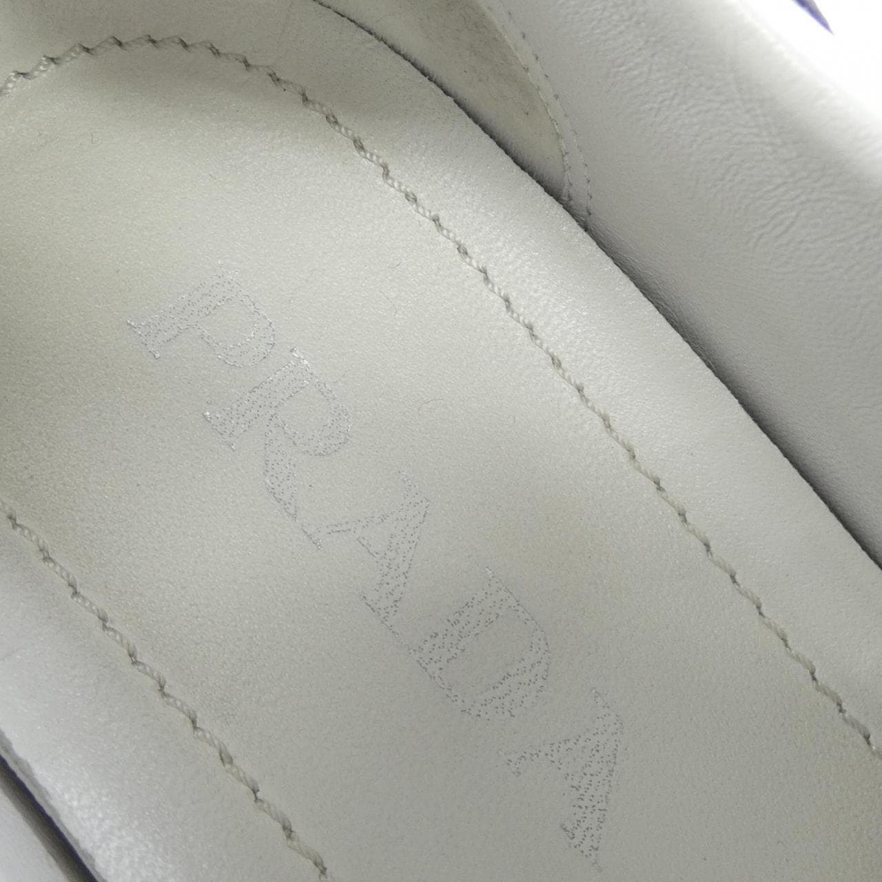プラダ PRADA 773 スニーカー