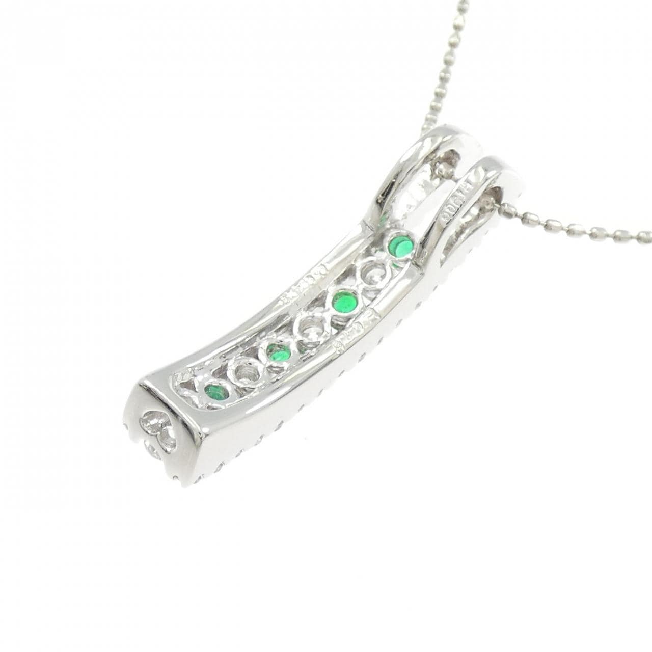 PT900/PT850 エメラルド ネックレス 0.16CT