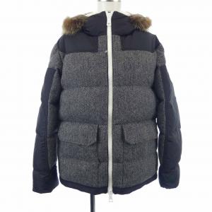 モンクレール MONCLER ダウンジャケット