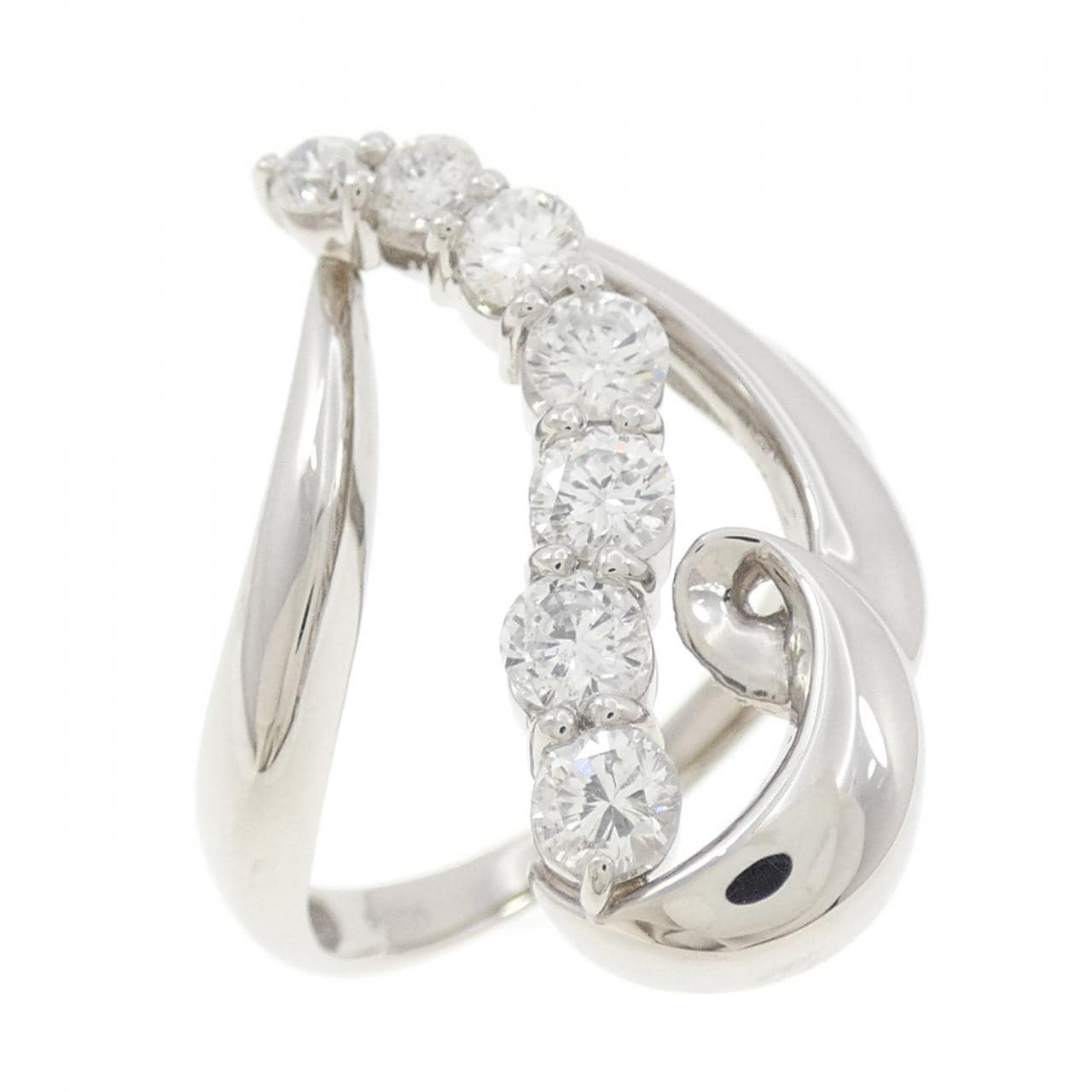 PT900钻石戒指，0.93克拉