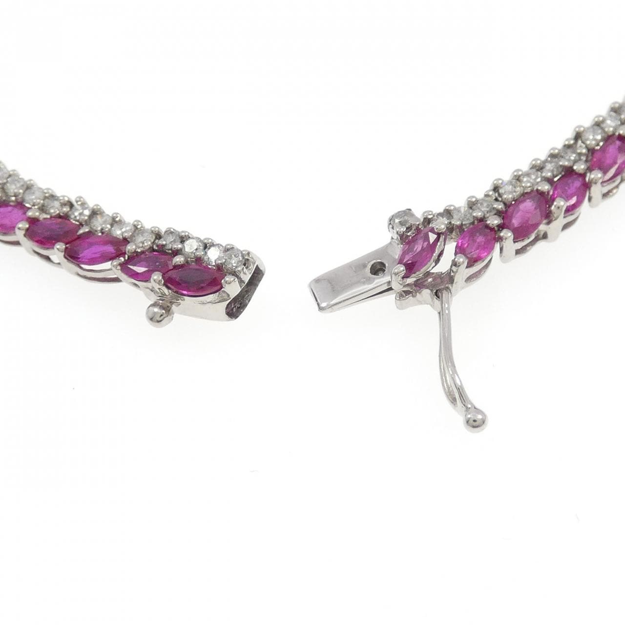 K18WG ルビー ネックレス 13.00CT