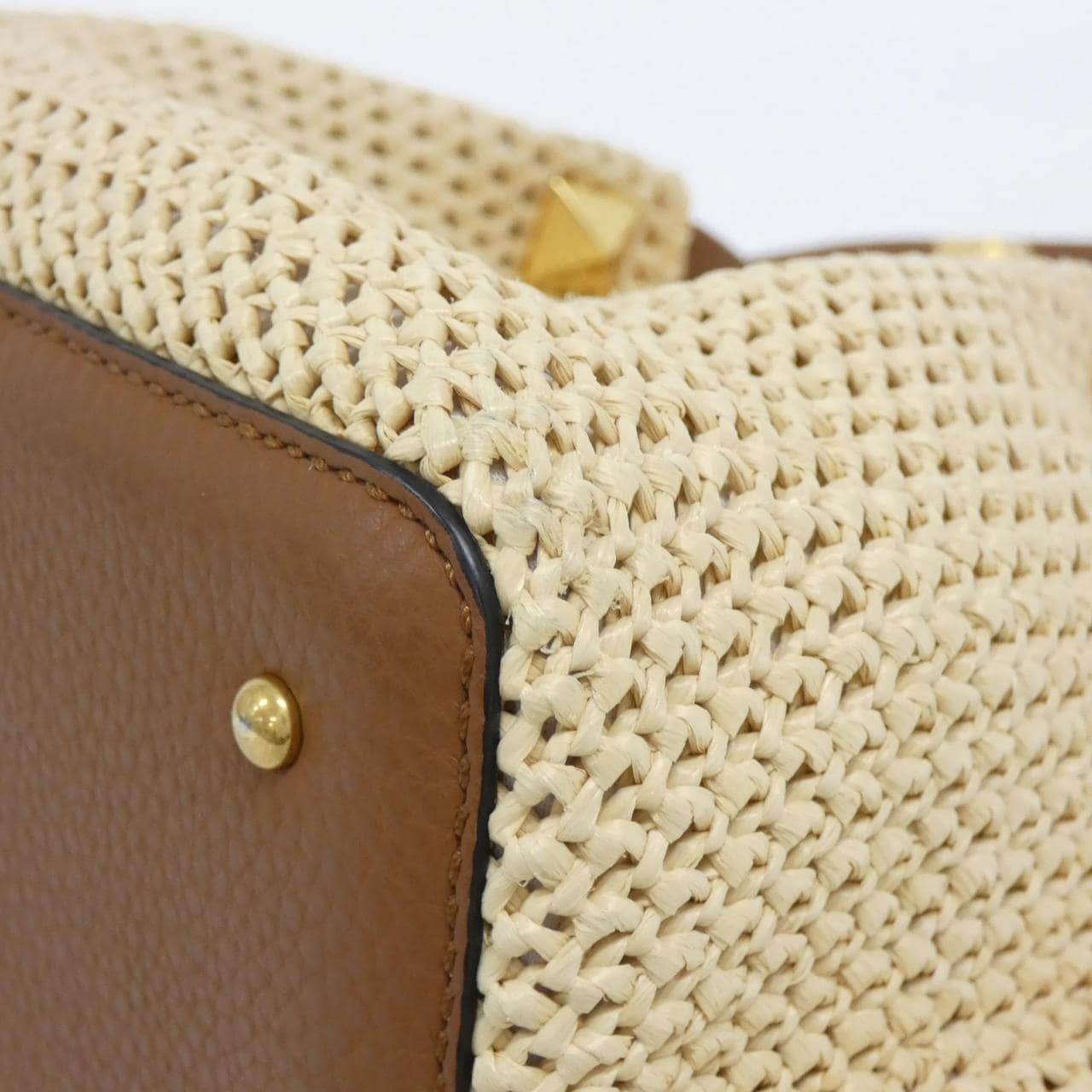 ヴァレンティノガラヴァーニ XW2B0K40YCE バッグ