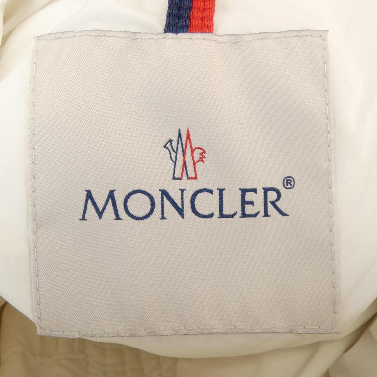 モンクレール MONCLER ダウンジャケット