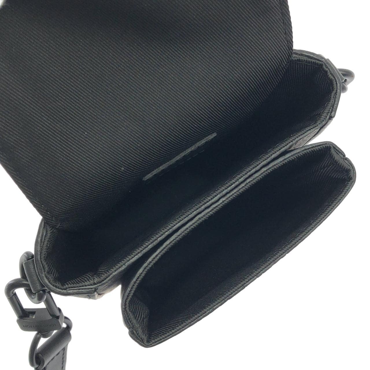 ルイヴィトン トリヨン モノグラム Sロック ヴェルティカル ウエアラブル ウォレット M81524 ショルダーバッグ