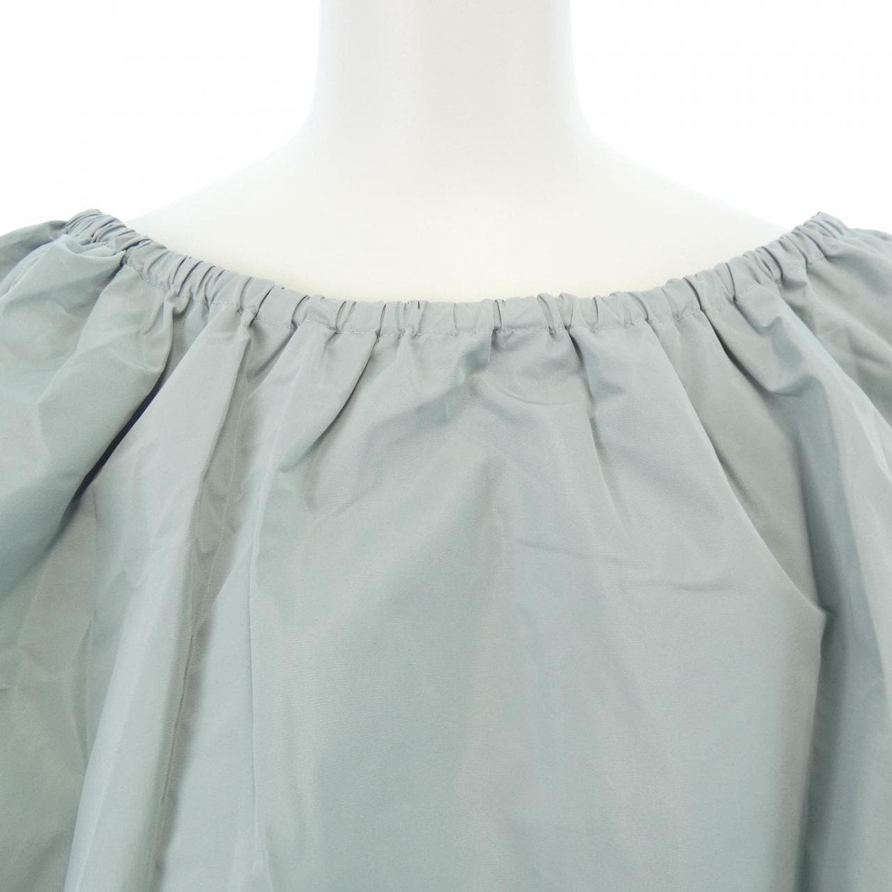 トゥモローランド TOMORROW LAND トップス