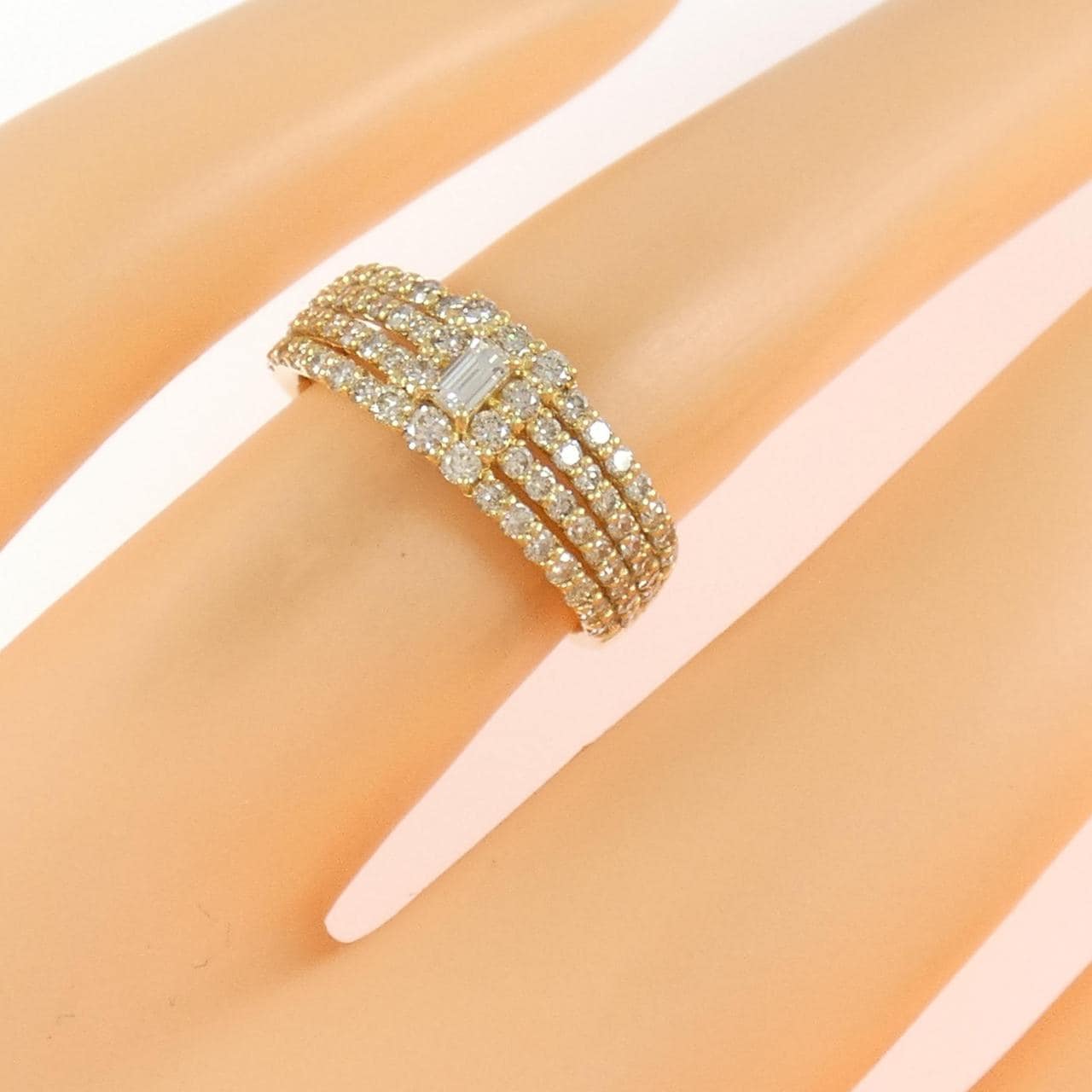 K18YG ダイヤモンド リング 0.70CT