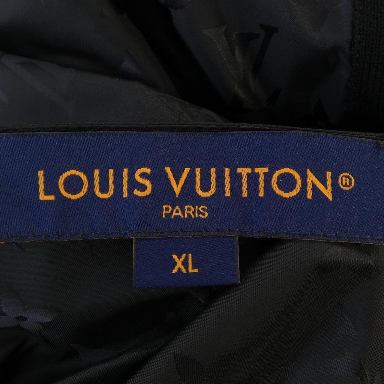 ルイヴィトン LOUIS VUITTON モノグラムリバーシブルライトボンバー HON40WZLW ブルゾン