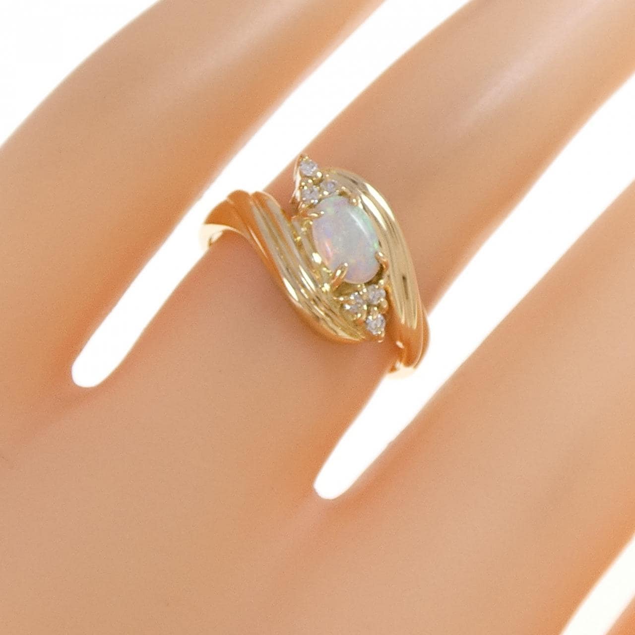 K18YG OPAL ring