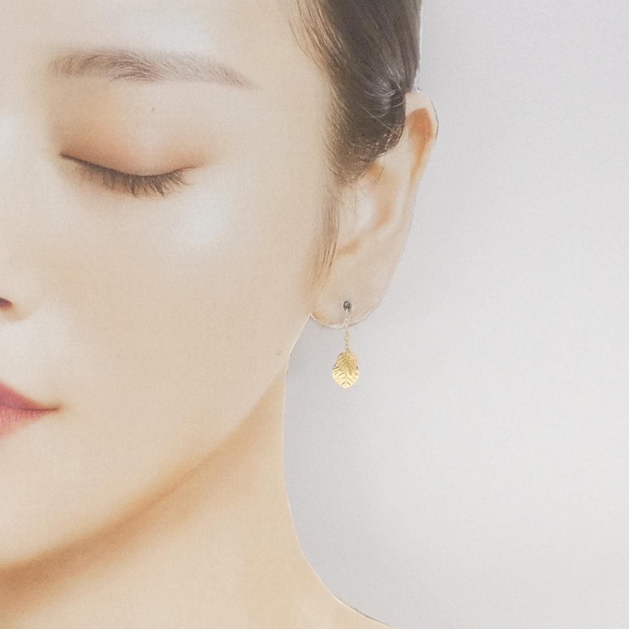 【新品】K18YG リーフ ピアス