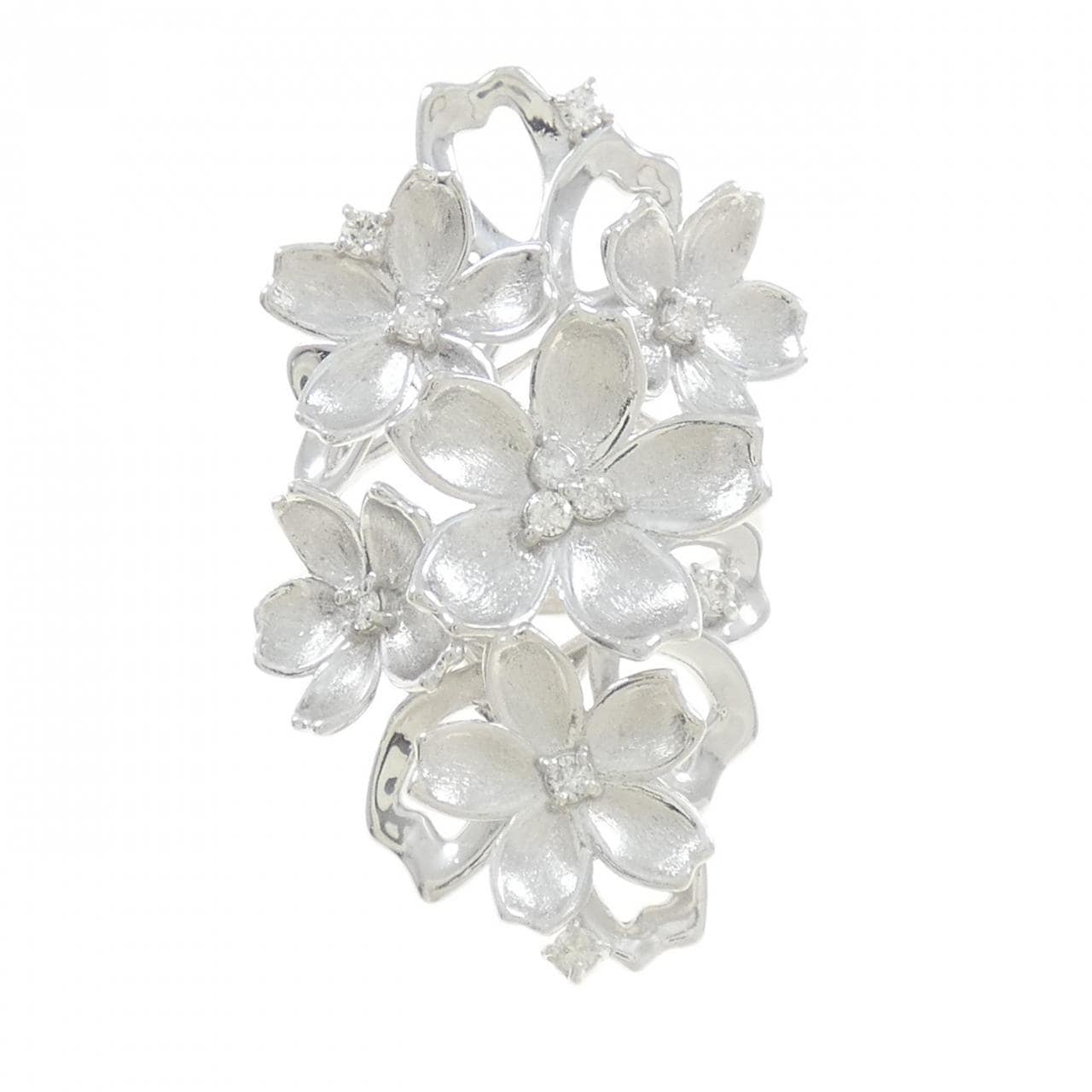 K18WG flower Diamond ring 0.22CT