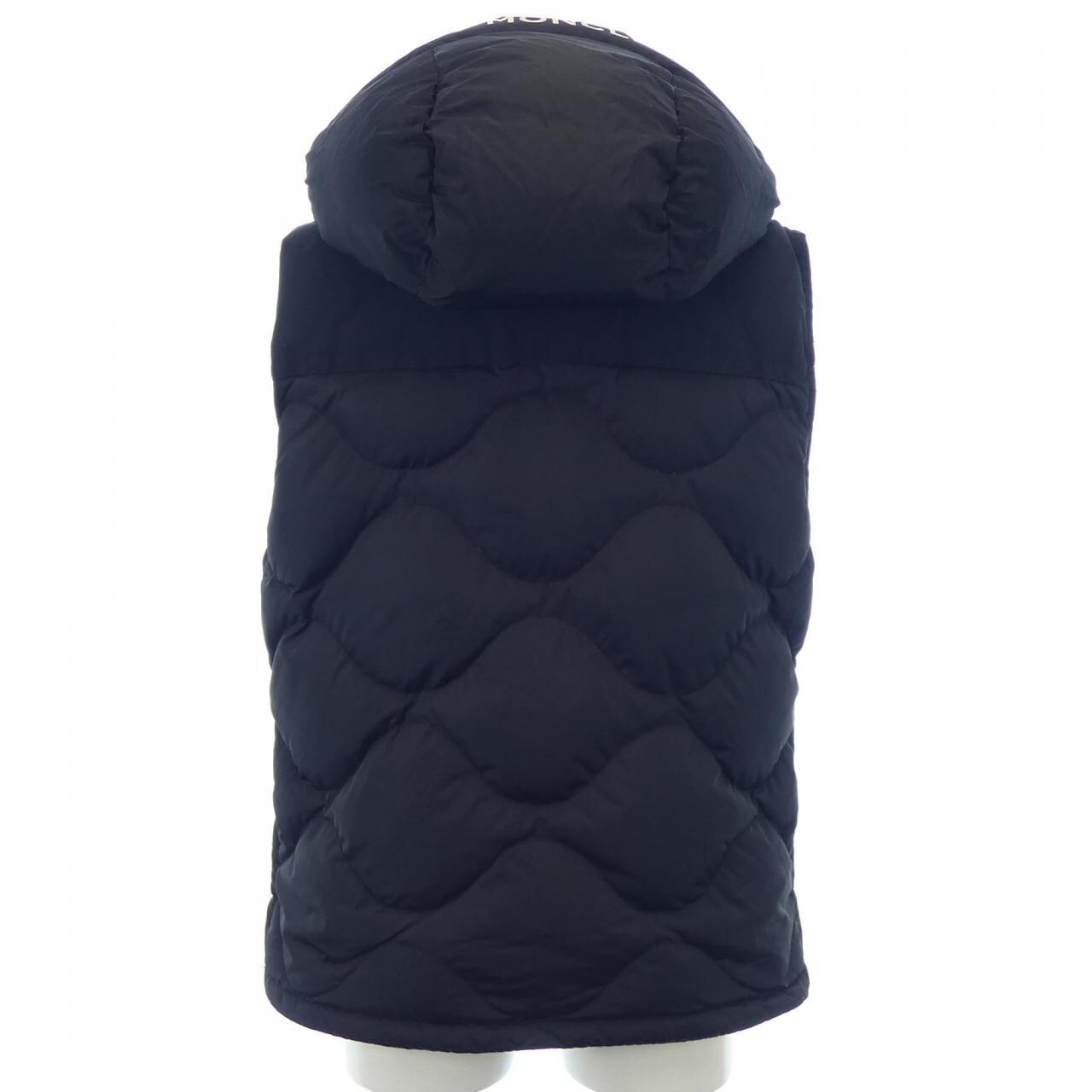 モンクレール MONCLER ダウンジャケット
