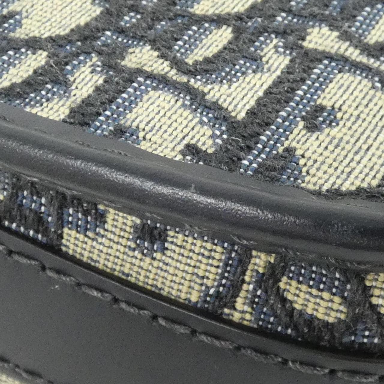 クリスチャンディオール DIOR OBLIQUE ディオール ボビー イースト-ウエスト M9327UTZQ ショルダーバッグ