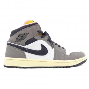 ナイキ ジョーダン NIKE JORDAN HQ2011-100 スニーカー