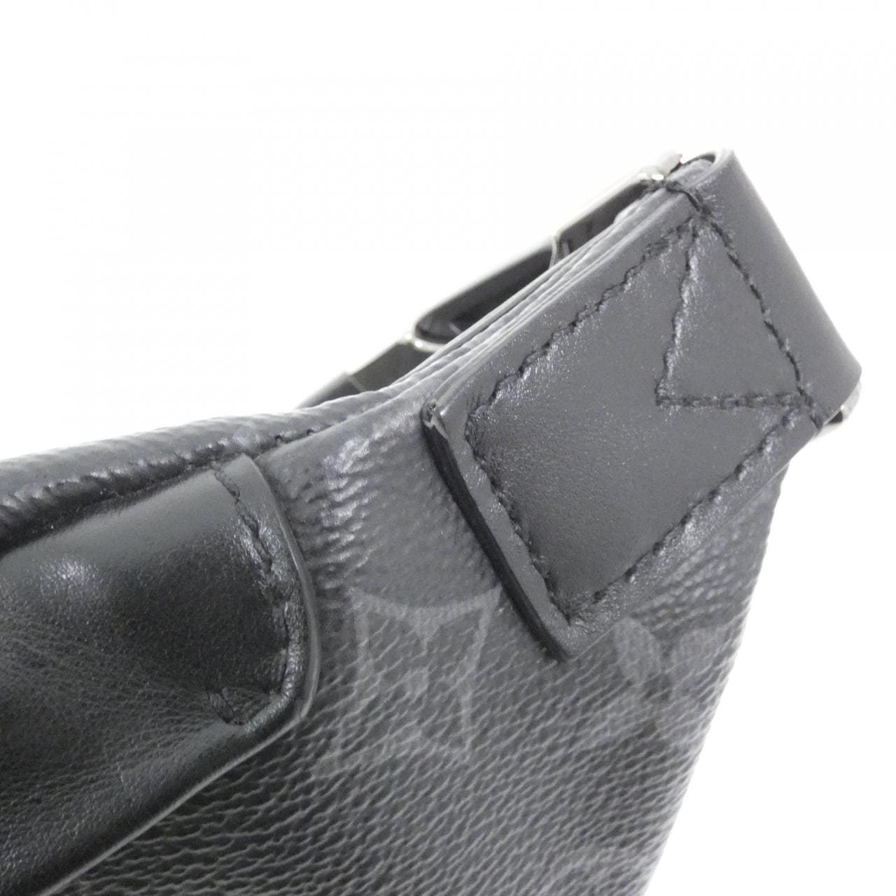 LOUIS VUITTON Monogram Eclipse Discovery Bumbag PM M46035 Shoulder Bag