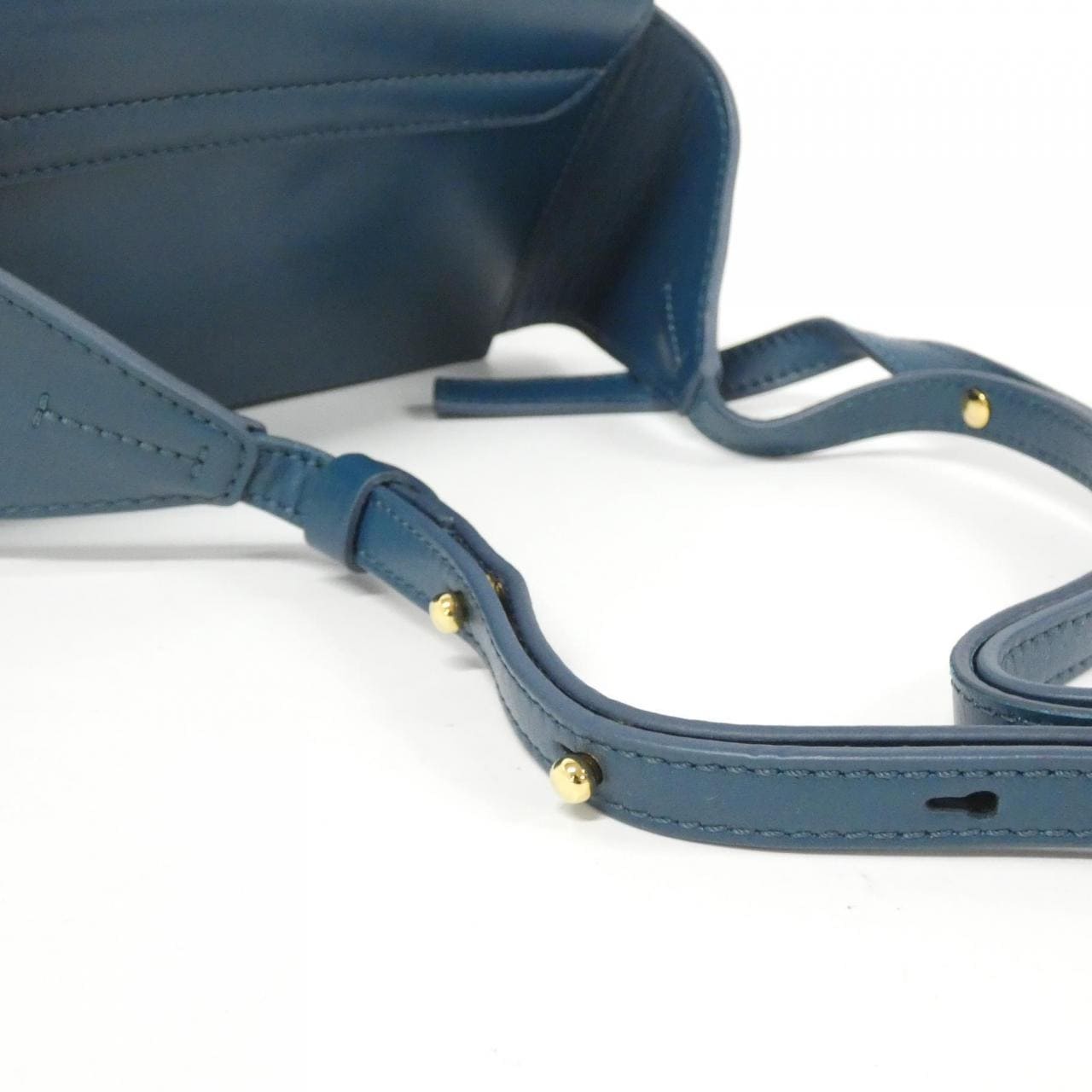 【新品】クロエ クロエ シー CHC19US195 A37 ウエストバッグ