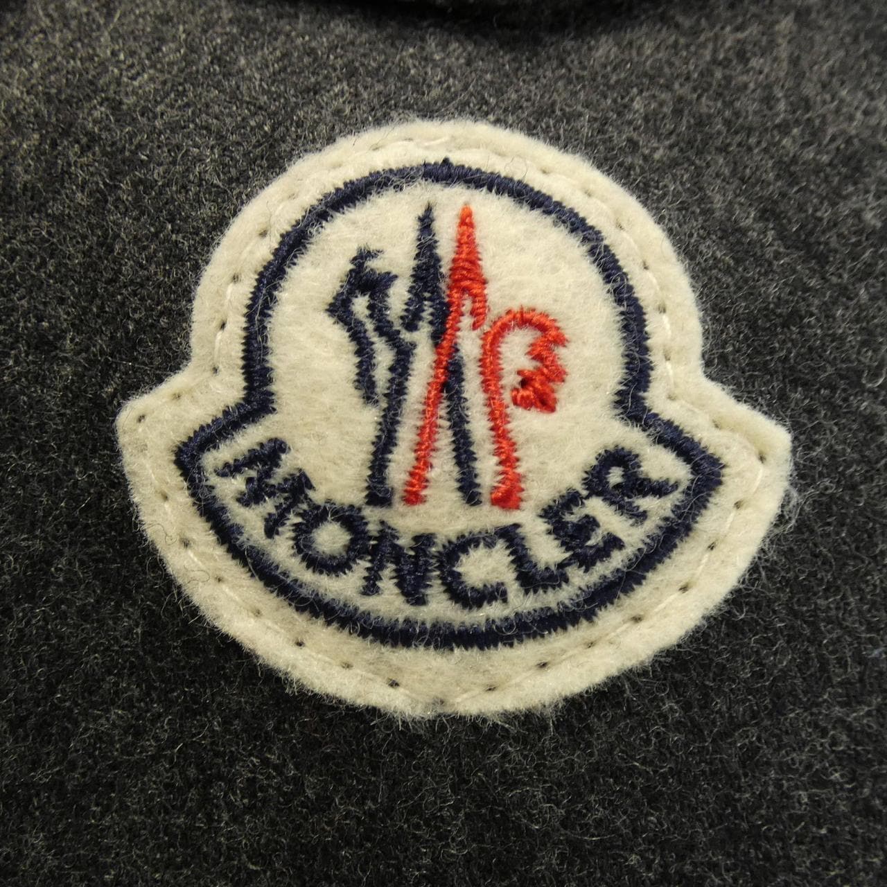 モンクレール MONCLER ダウンジャケット