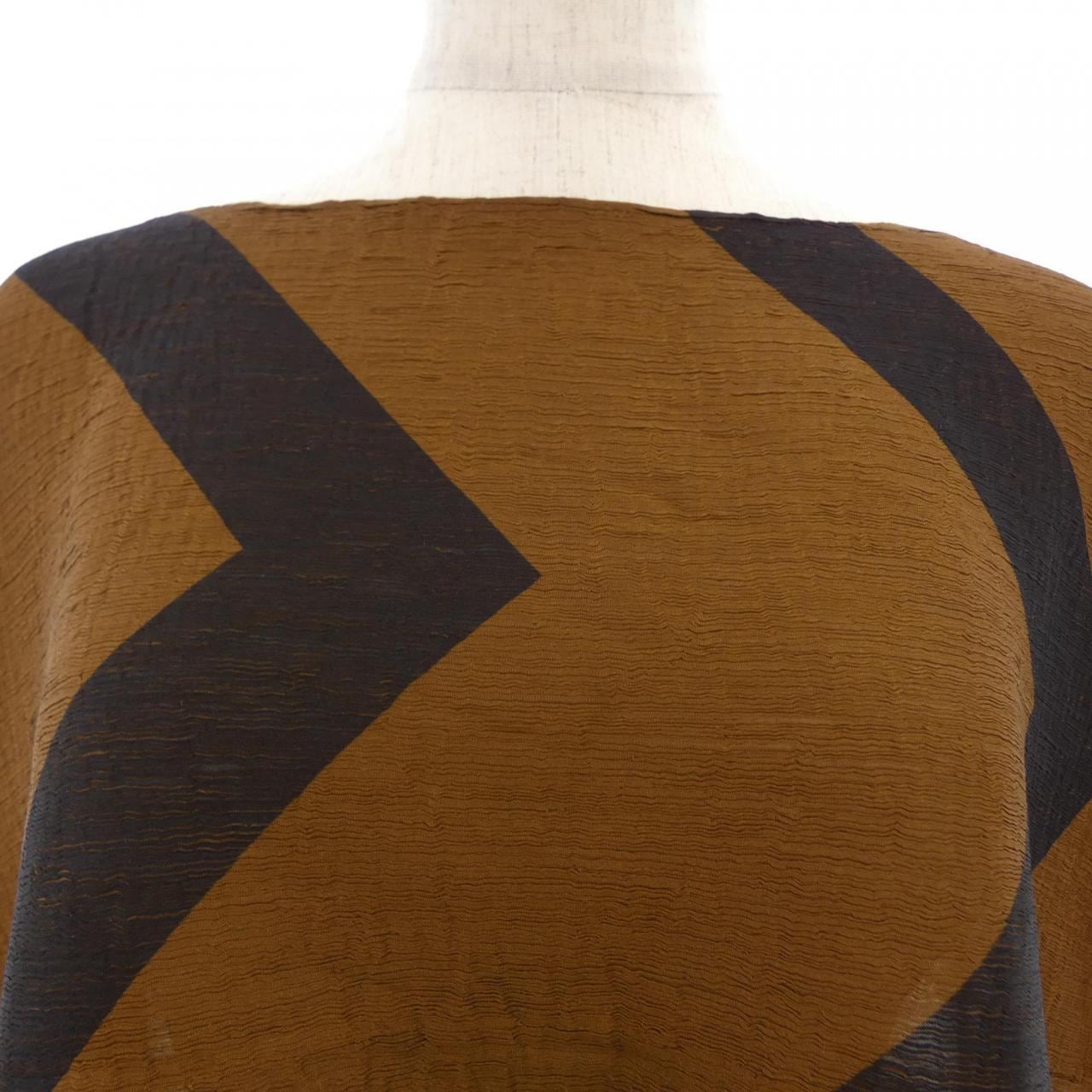 ミーイッセイミヤケ me ISSEY MIYAKE MI93FT292 トップス