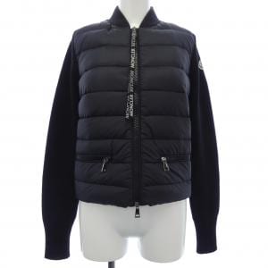 モンクレール MONCLER ダウンジャケット