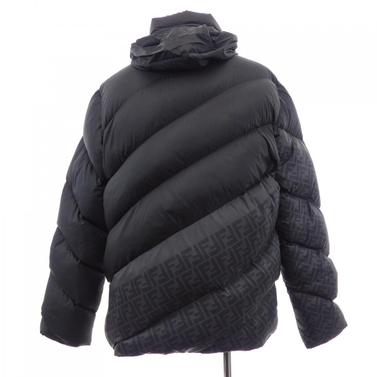 フェンディ FENDI FAA919 AQNJ ダウンジャケット