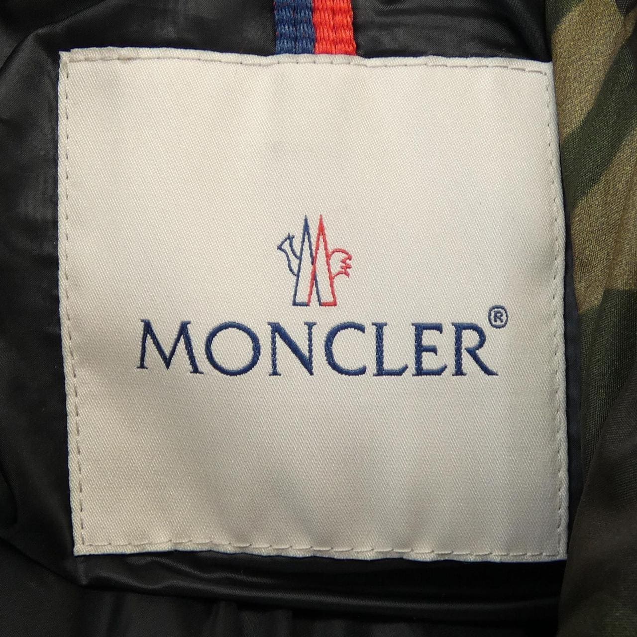 モンクレール MONCLER ダウンジャケット