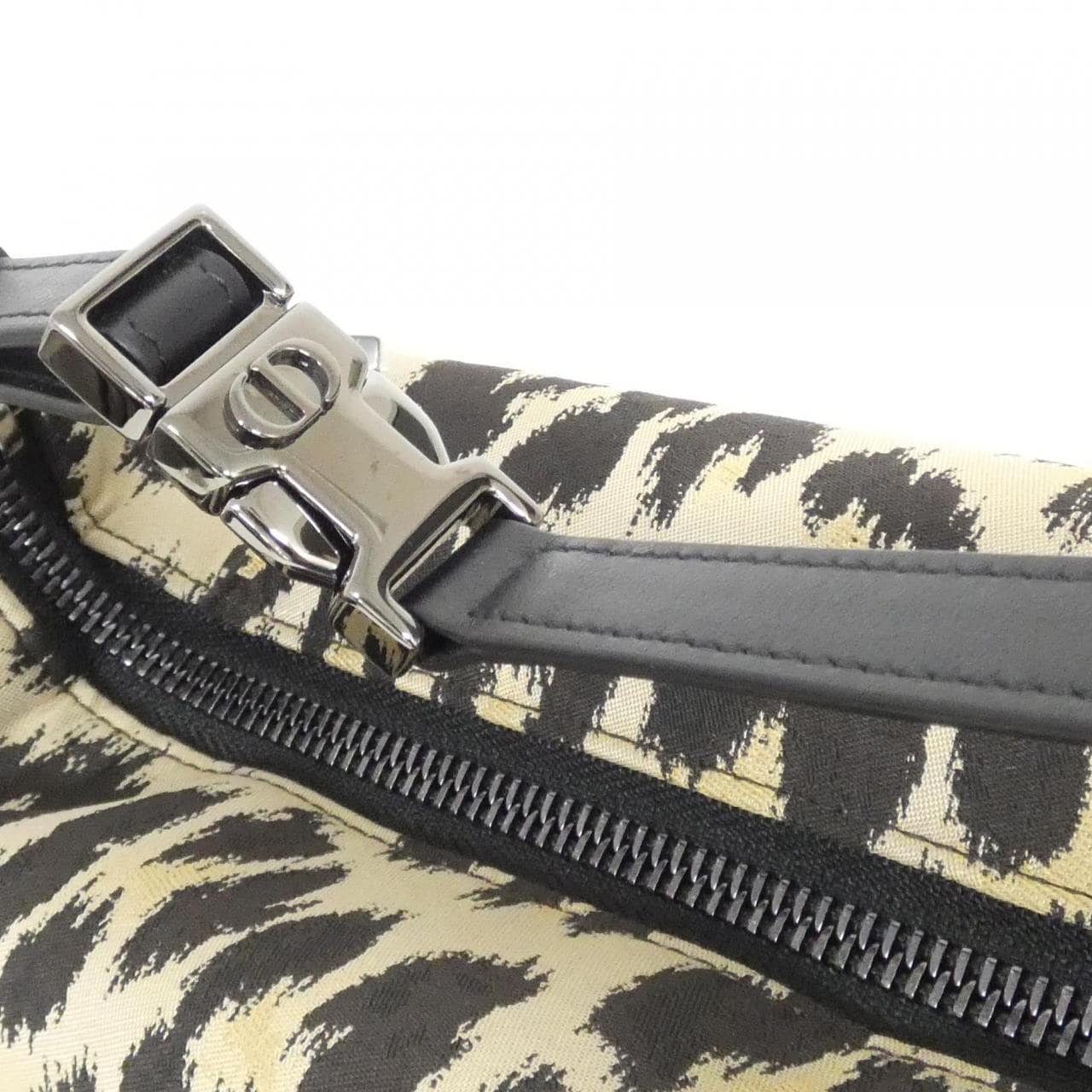 クリスチャンディオール ディオール トラベル ノマド ポーチ S5554BLNC ポーチ