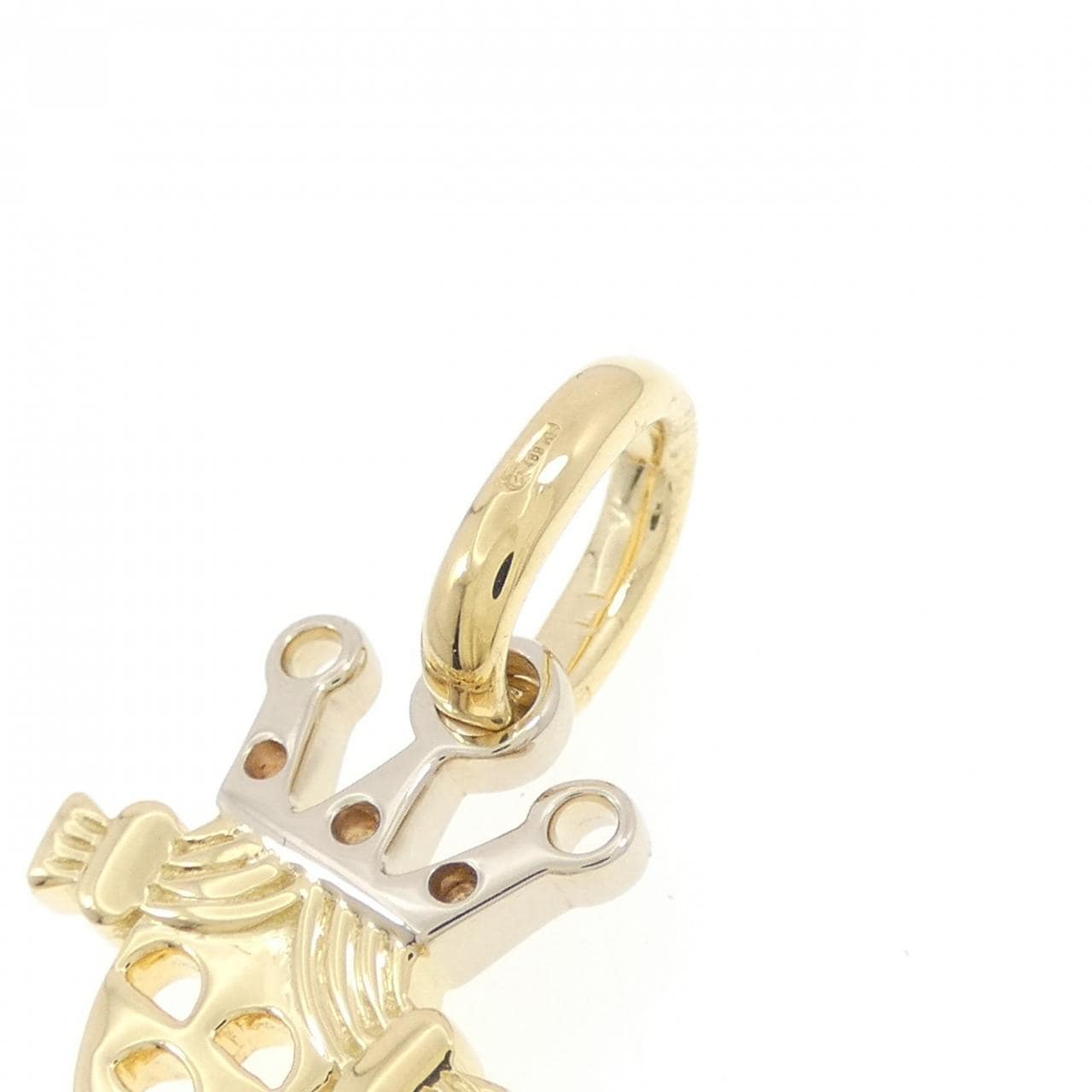 ポメラート クィーン ペンダント