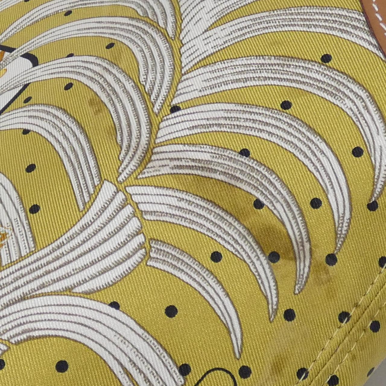 エルメス TIGRE ROYAL FLURI シルキーシティ PM 079188CK ショルダーバッグ