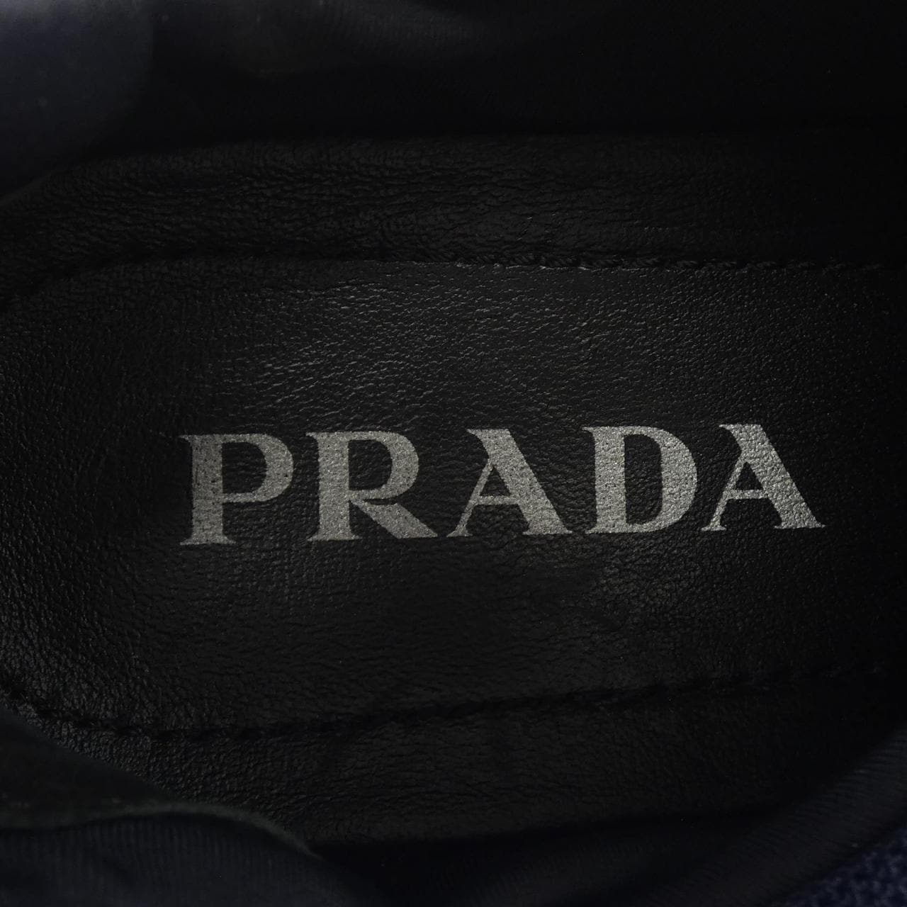 プラダ PRADA スニーカー