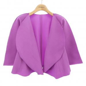 ミーイッセイミヤケ me ISSEY MIYAKE MI54K0382 カーディガン