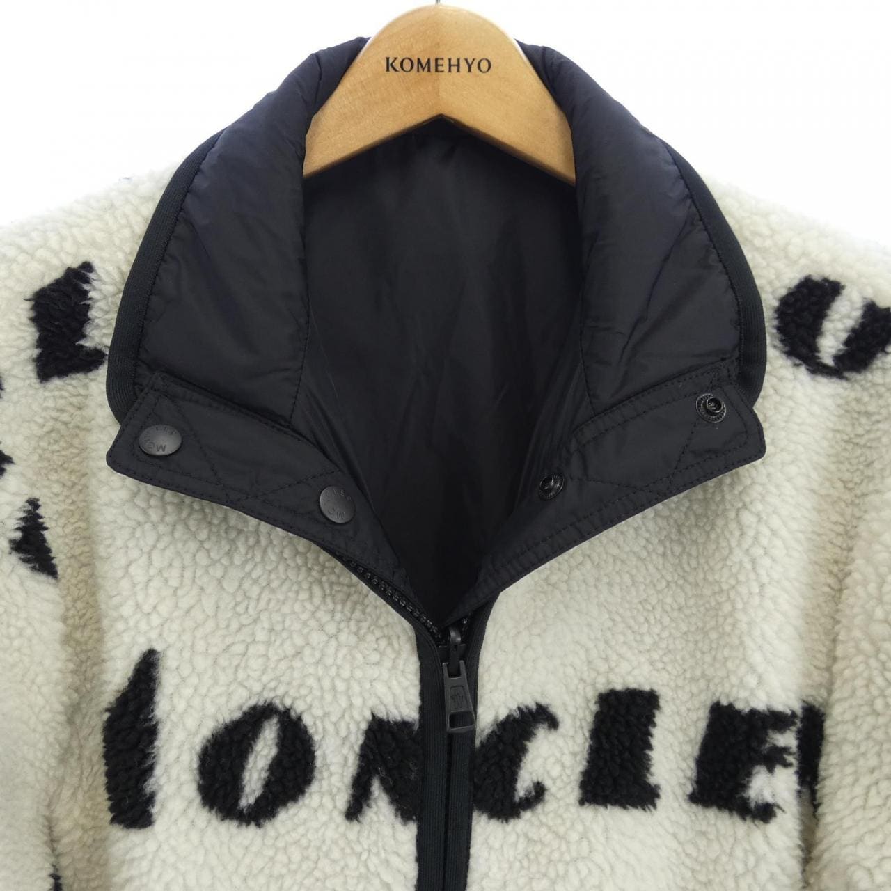 モンクレール MONCLER F20918G77000 899AJ ブルゾン