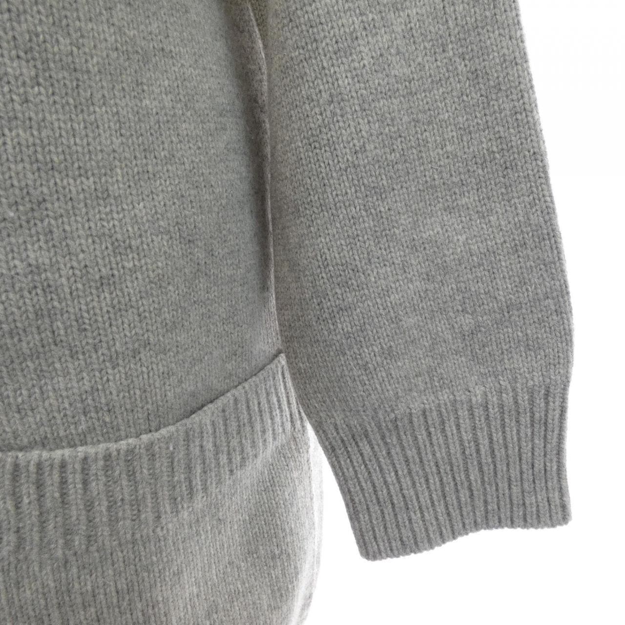 CELINE 2 5K32/5620 Phoebe Cardigan