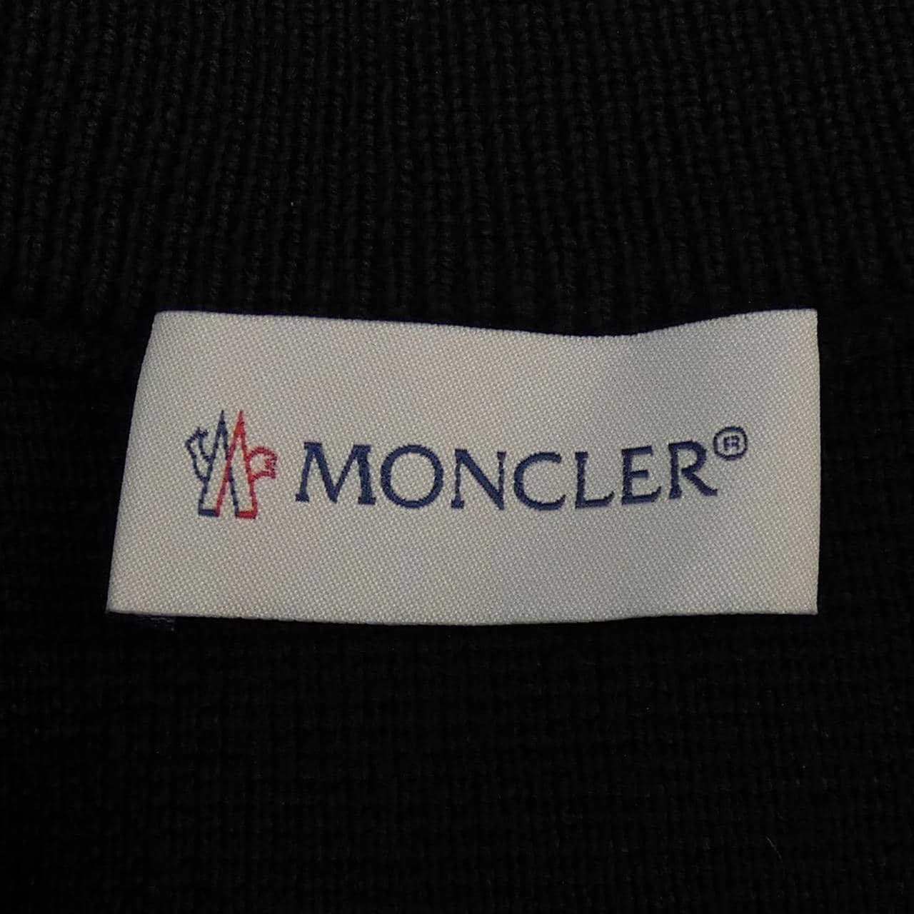 モンクレール MONCLER ダウンジャケット